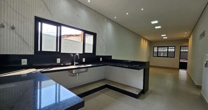 Imperdível! Casa à venda em Americana-SP, bairro Conserva, 3 quartos, 1 suíte, 2 salas, 3 banheiros, 190m² de área.