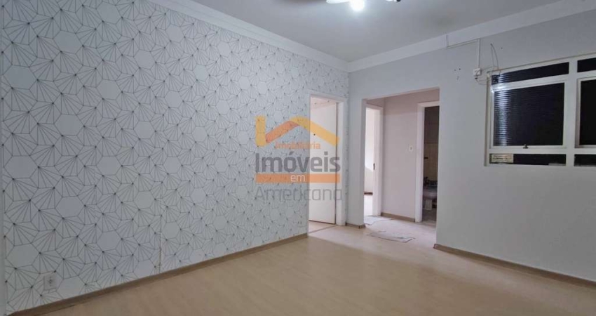 Sala comercial sobre loja no calçadão da Rua Trinta de Julho no Centro de Americana