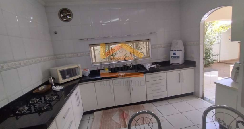 Casa comercial ou residencial para locação no bairro Jardim Glória em Americana