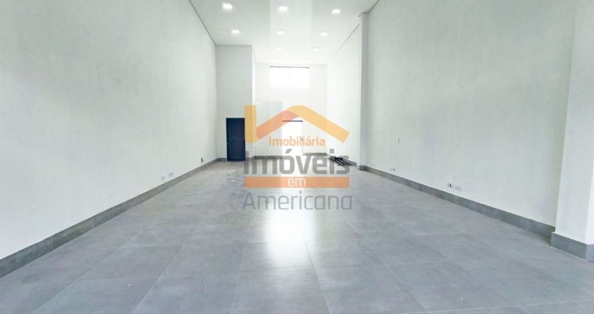 Salão Comercial para Locação em Americana-SP na Vila Nossa Senhora de Fátima: 2 Banheiros, 2 Vagas e 115m² de Área.
