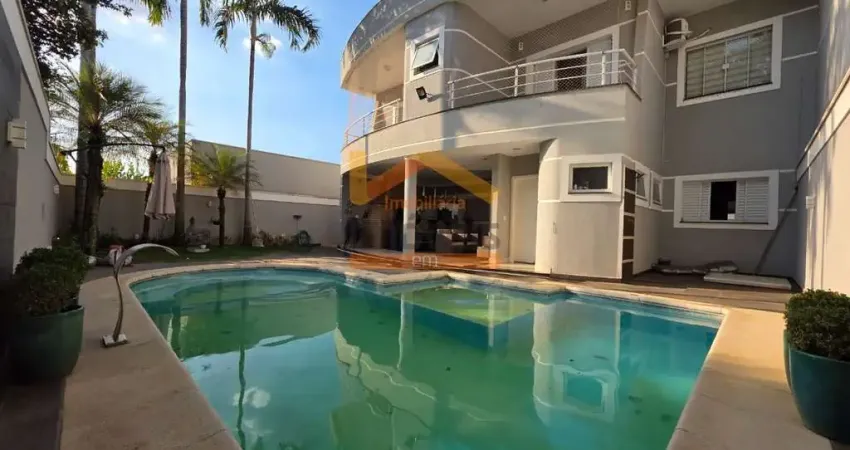Casa de Luxo em Condomínio com 4 Suítes no Jardim Trípoli, Americana-SP: 4 Quartos, 3 Salas, 6 Banheiros, 4 Vagas de Garagem, 338m².