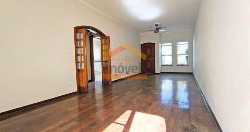 Casa residencial com 04 quartos no bairro Jardim Ipiranga com fácil acesso à Rodovia Luiz de Queiroz (SP-304) em Americana SP.