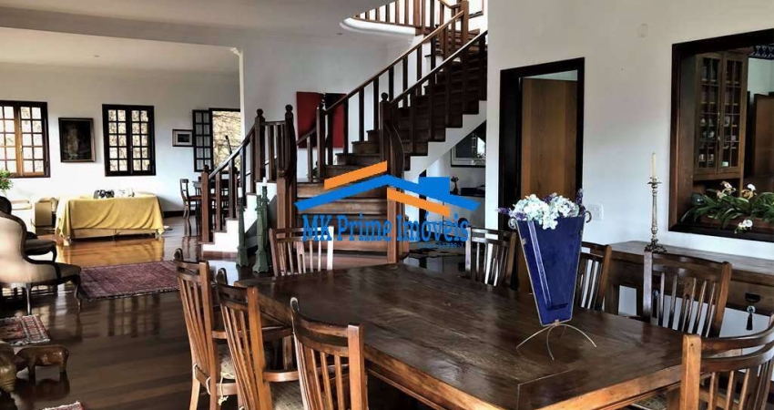 Maravilhosa Casa 1.475,00 m2- 3 suítes Condomínio nova Fazendinha