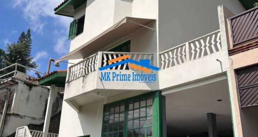 Sobrado em Condominio fechado, Chácara Pavoeiro, Cotia.