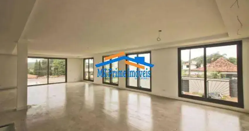 Casa C/ 4 Suítes 520m² Área Construída - Fase Final de Acabamento - Piscina