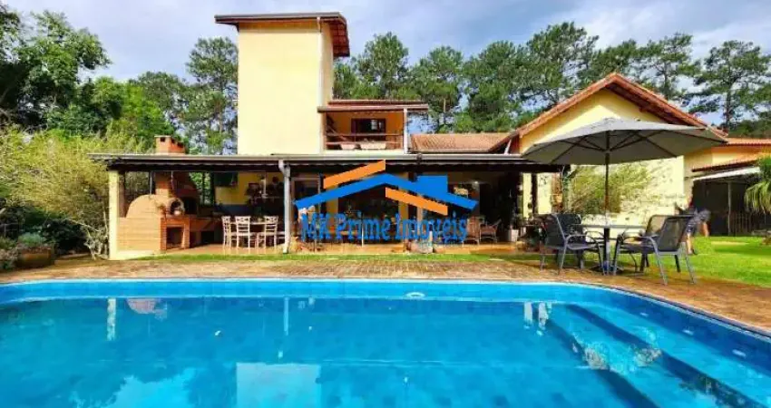 Casa Térrea 360 m² - 3 Suítes - Lazer Completo - Pinheiros Tênis Village