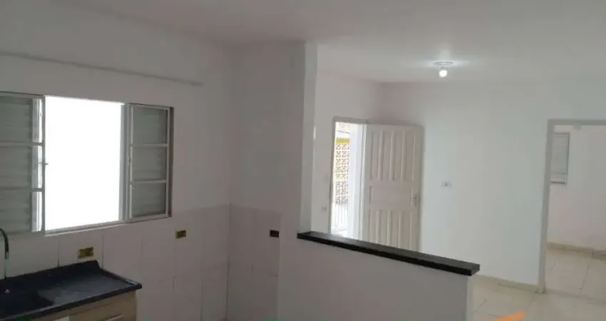 Casa assobrada com 2 dormitórios sendo uma suite no Jd.Padroeira Osasco /SP