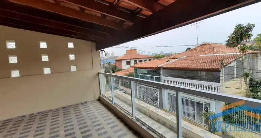 Casa Assobradada com 03 Pisos e  347m de A.C. no Jardim D` ABRIL- OSASCO.