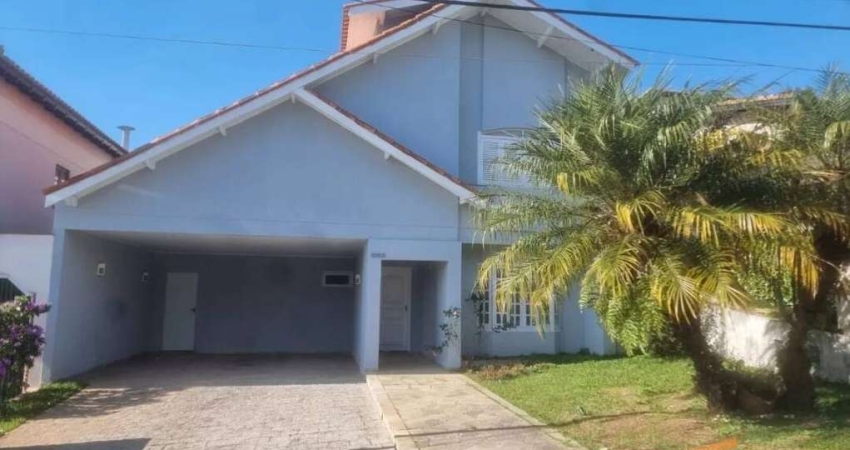 Casa de Condomínio em Alphaville - Locação ou Venda.