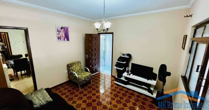 Excelente Casa Térrea com 2 Dormitórios e 2 Vagas de Garagem.