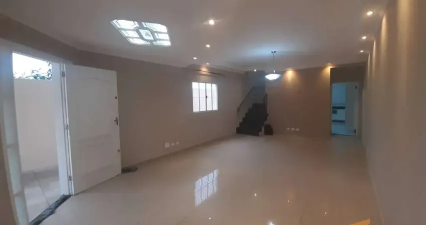 Sobrado à Venda, 165 m² com 3 Quartos e 2 banheiros - Jdm das Flores Osasco