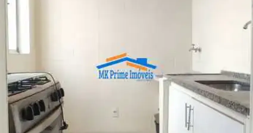 Apartamento reformado com 2 dormitórios e 1 vaga de garagem.