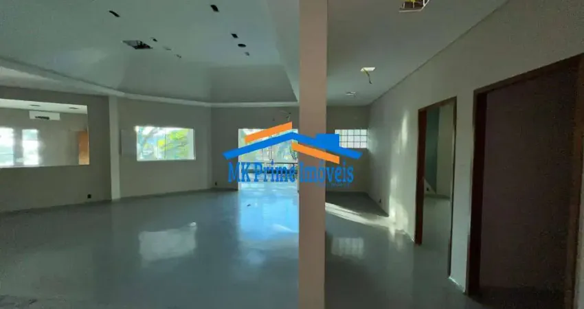 Loja Comercial de 120m² / 1 Sala para Locação - Cotia/SP