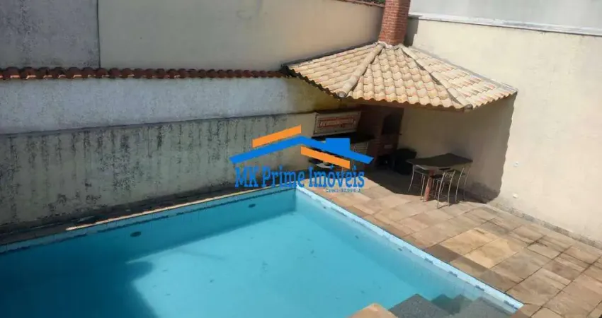 Casa Térrea com 4 Dormitórios (2 Suítes) e 6 Vagas - City Bussocaba, Osasco