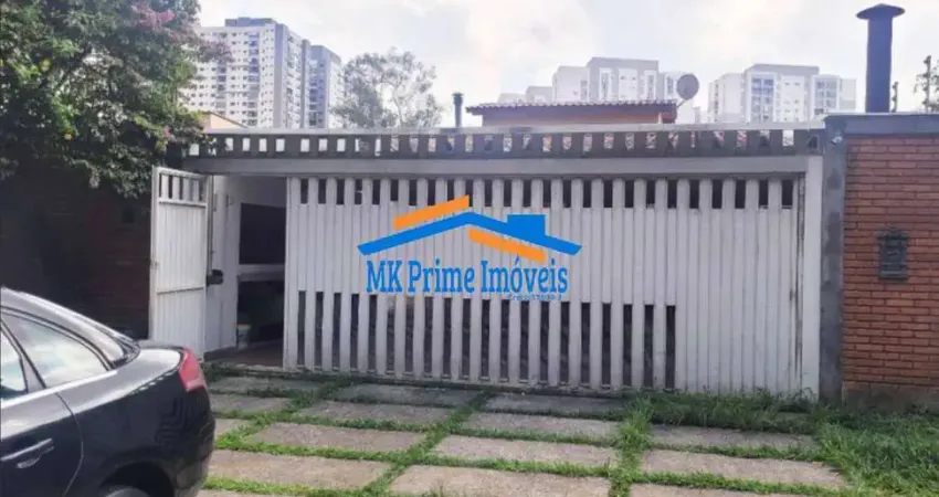 Casa Térrea com 4 Dorm. sendo 1 Suíte - Piscina - Continental