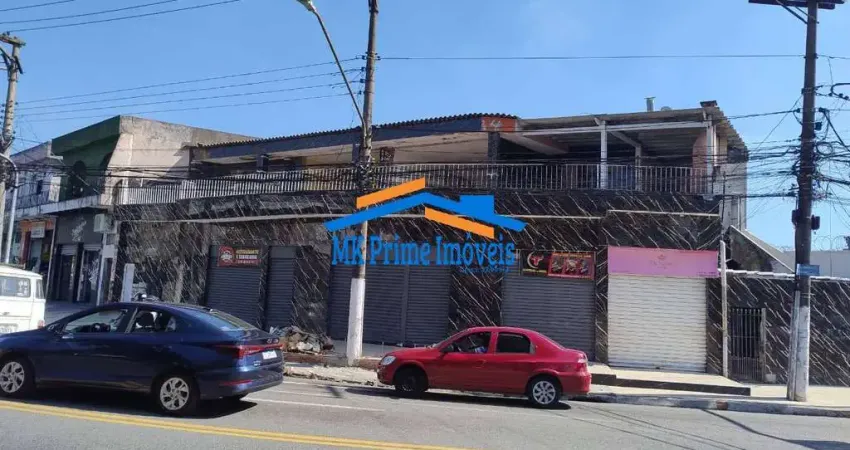 Imóvel com 4 Salões + 4 Casas – Investimento com Retorno Imediato.