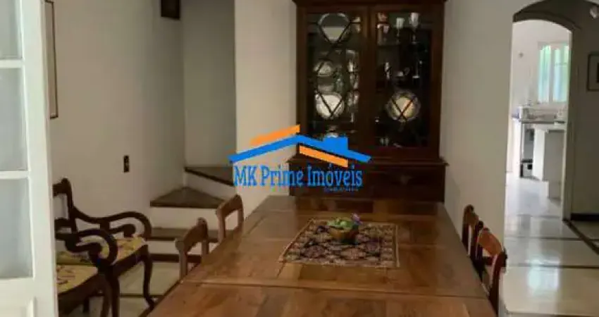Casa Luxuosa em Fazenda Morumbi – 320m² | 5 Dormitórios (4 suítes)