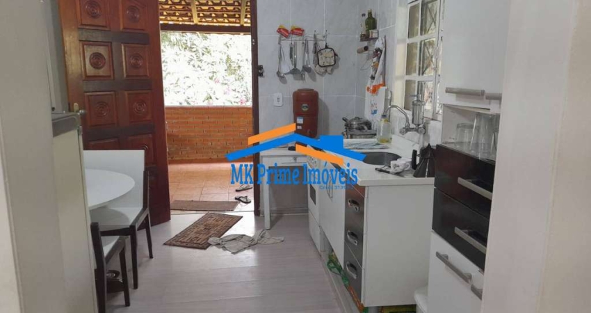 Casa Ampla com Área de Lazer Completa – Aceita Permuta em Osasco.