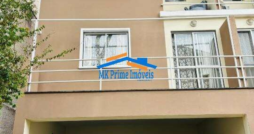 Sobrado em Condomínio 3 Dorm/ Sendo 1 Suíte - Lazer - Quintal