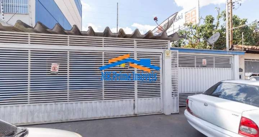 Excelente casa térrea com 3 suítes e 4 vagas de garagem.