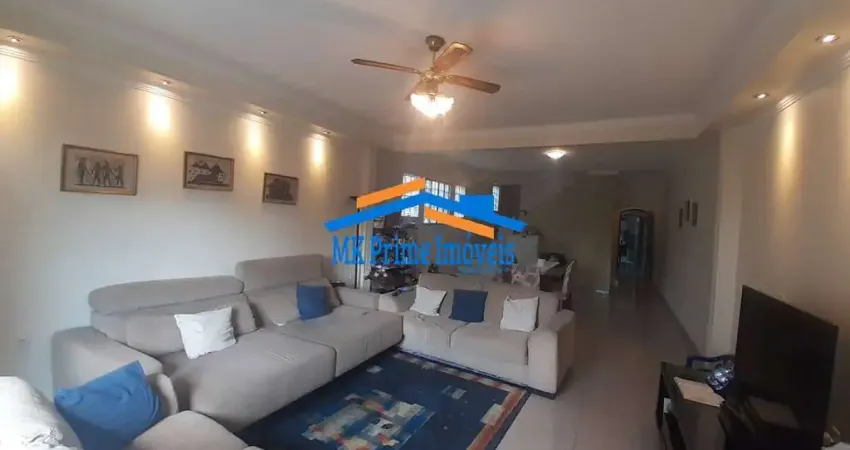 Casa à Venda 217m² com 3 Quartos (suítes), 5 banheiros, Jaguaribe Osasco.