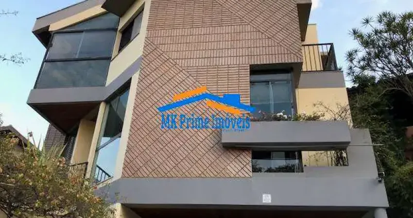 Casa de alto padrão - 4 suítes - piscina - escritório - reformada