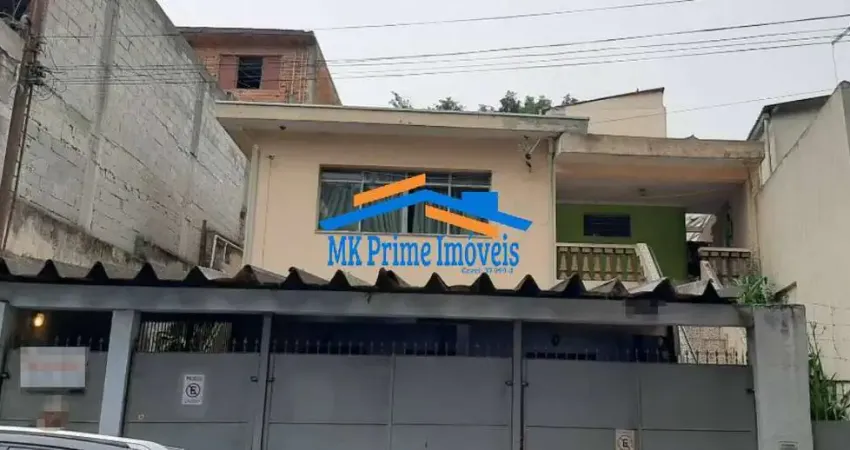 Terreno com 5 casas + água/luz individual e garagem – ótima renda!