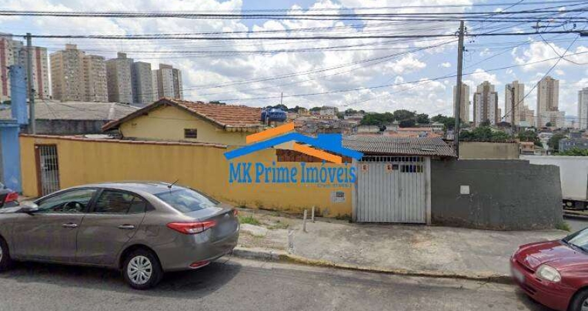 Casa Térrea de Esquina com 249.50m² e 2 Casas no Terreno
