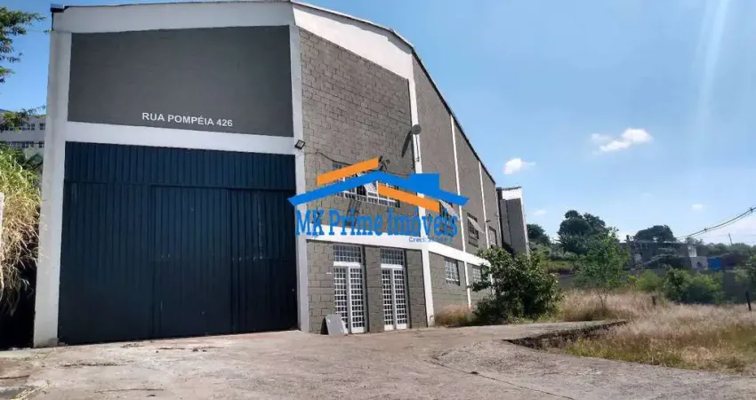 Lindo Galpão com 1.450m² de terreno e 690m² de construção!