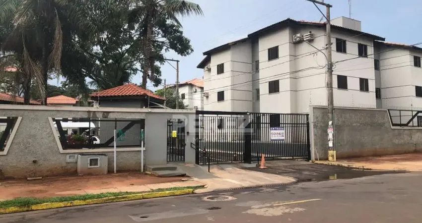 Apartamento no Condomínio Parque dos Coqueiros