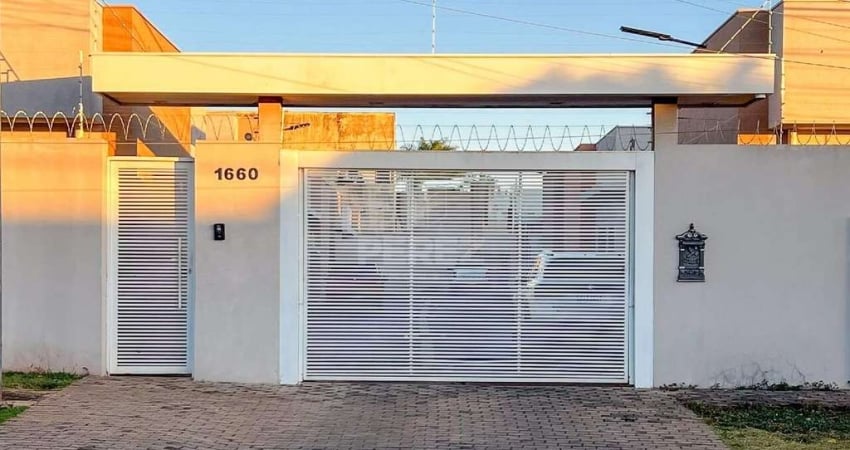 Casa de Condomínio no Bairro Coronel Antonino
