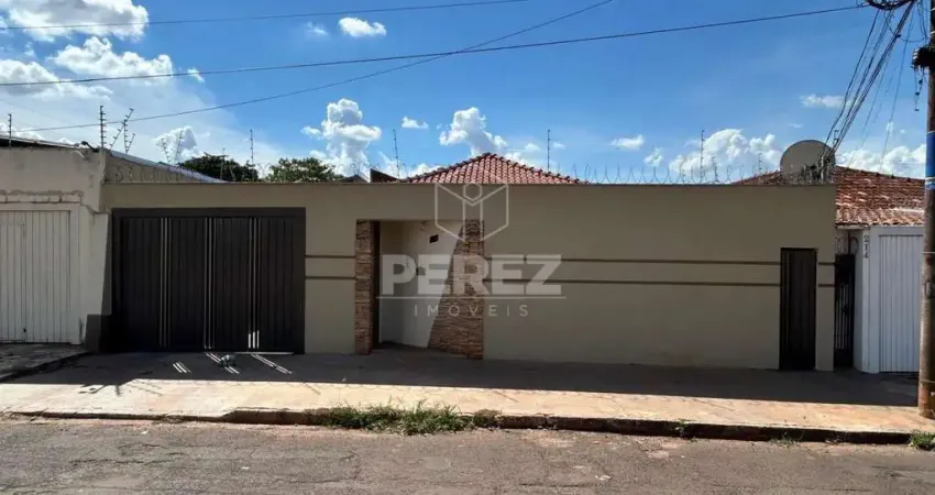 Casa com 3 quartos à venda na Rua dos Pirineus, Vila Marcos Roberto, Campo Grande
