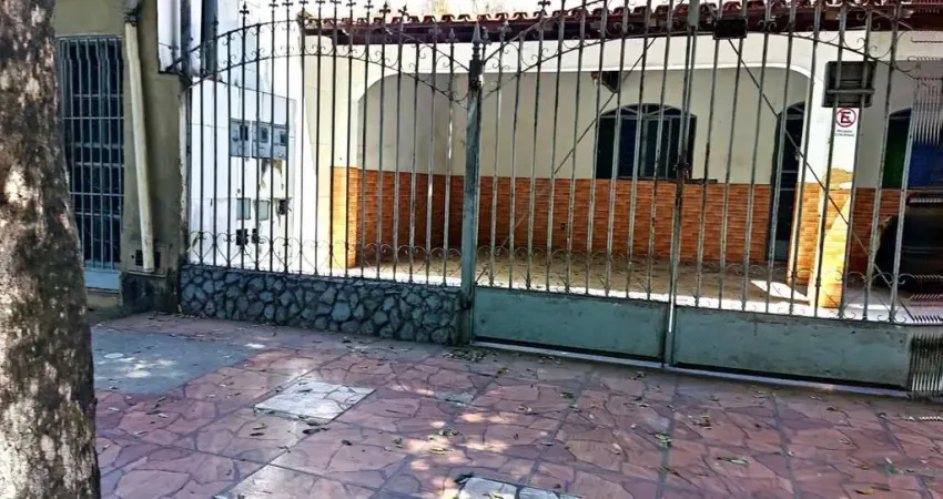 Casa à venda na Rua Leonardo Cristino, 3589, Centro, Governador Valadares