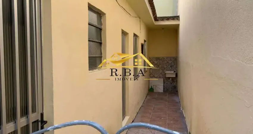 Casa com 1 quarto para alugar na Rua Alcides Maia, Bento Ribeiro, Rio de Janeiro
