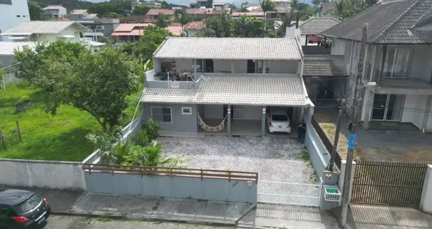 Casa com 5 quartos à venda na Rua Praga, Itaguaçu, São Francisco do Sul