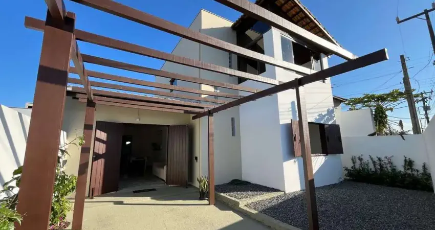 Casa à venda na Rua São Domingos, Ubatuba, São Francisco do Sul