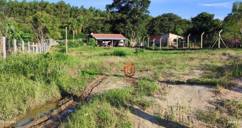 Rancho com 2 dormitórios à venda por R$ 160.000,00 - Tupy - Itapetininga/SP