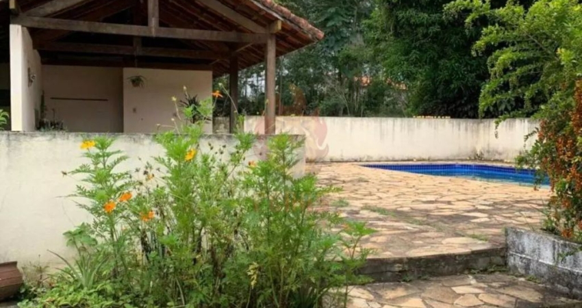 R$ 420.000   Chácara com 5 dormitórios à venda, 10800 m² por R$ 420.000,00 - Sarapui - Sarapuí/SP