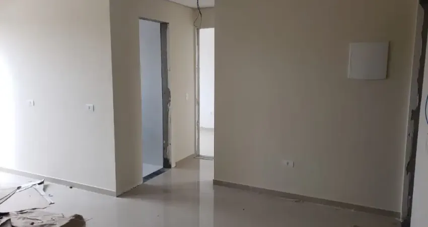 Lindo Apto com 47m2, 02 dormitórios,  Sala,  Cozinha, 01 Vagas, Bairro  Paraiso - Santo André - SP.