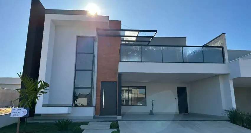 Linda Casa Térrea de  270m² à venda no excelente  Condomínio  Fechado Evidencia em  Indaiatuba- SP.