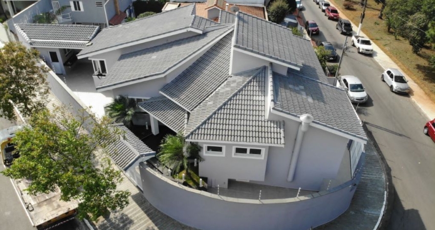 Lindo Sobrado com 04 Dormitórios  Sendo 03 Suítes,  05 banheiros à Venda, 280 m²  no Bairro  Parque Espacial em São Bernardo do Campo - SP