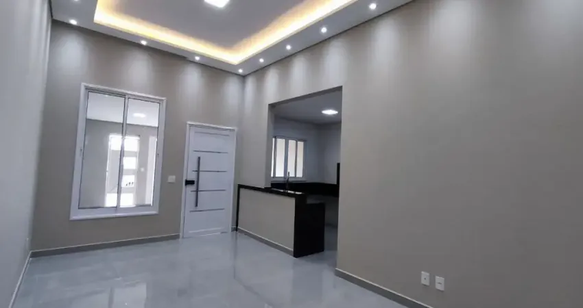 Linda Casa Térrea  de 136m2, de Área Construída, e Terreno de 150m2, com 3 dormitórios sendo 01 Suítes, no Jardim Nova Veneza  - Indaiatuba. - SP