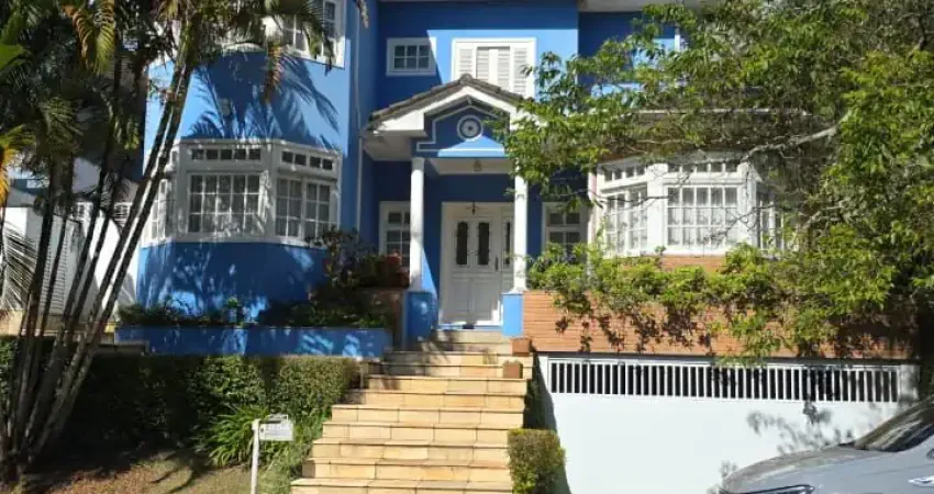 Lindo Sobrado à Venda com 419m² de área Construída  e 741m2 de Terreno,  no Condomínio Swiss Park,  Bairro Terra Nova ll em São Bernardo do Campo - SP