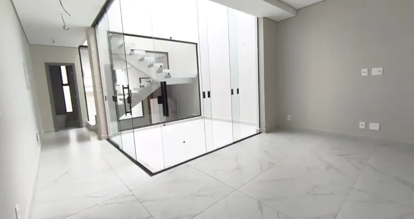 Lindo sobrado à venda com 220m² de área construída, terreno de 140m², no bairro cerâmica - são caetano do sul - sp.