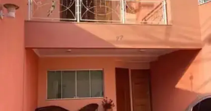 Lindo sobrado de 168m² de área construída, terreno de 125m², no bairro assunção em são bernardo do campo - sp.