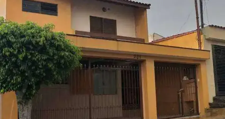 Sobrado de 246m² á venda com 04 Dormitórios, Demarchi - São Bernardo do Campo