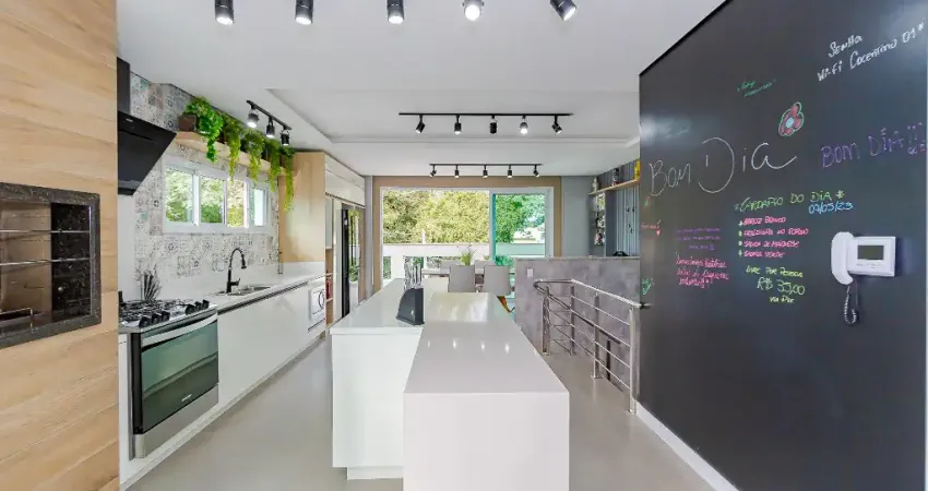 Sobrado triplex  a venda em são josé dos pinhais por r$ 1.580.000