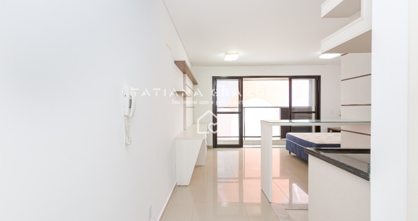 Apartamento à venda no INK CHAMPAGNAT por R$ 359.000 - Curitiba - PR