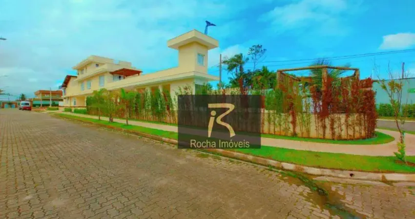 Casa com 4 dormitórios à venda, 518 m² por R$ 3.800.000,00 - Condomínio Flora Rica - Peruíbe/SP