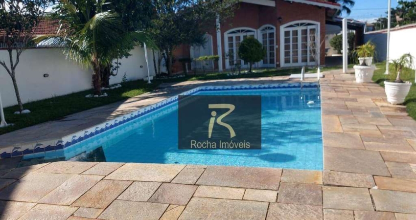 Casa com 3 suiites  à venda, 234 m² por R$ 850.000 - Balneário Oásis - Peruíbe/SP
